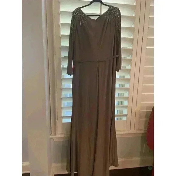 MAC DUGGAL GOWN 18 MAXI DRESS 55715 MOCHA FAUX WRAP JERSEY EMBELLISHED CRYSTALS - Picture 11 of 13